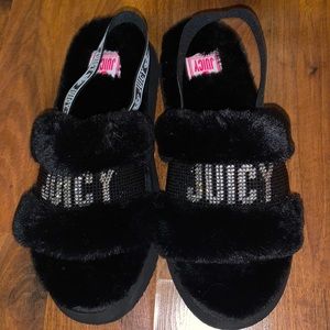 Juicy Couture Slippers